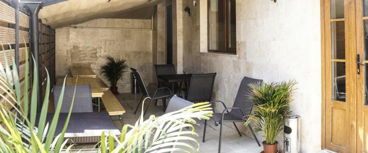 Byzanthin Hostal *